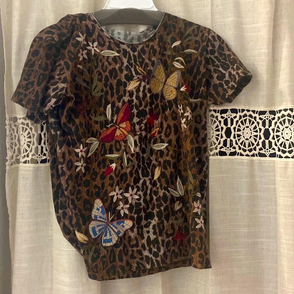 Brown shirt , never used before with tag